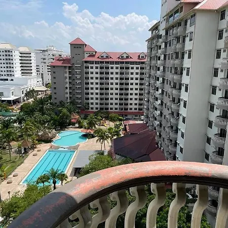 12Pax Seaside Homestay Port Dickson 3R3B,Wifi,Beach,Pool,Bbq Exterior photo