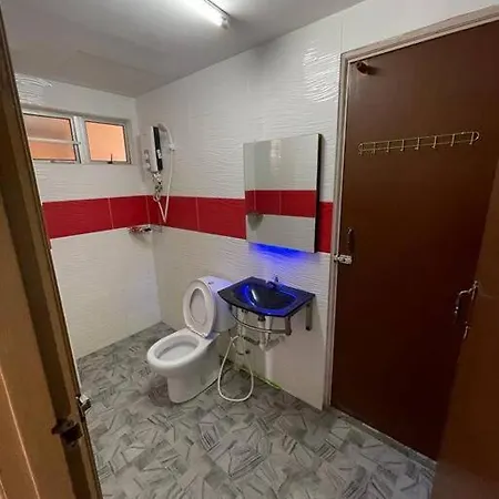 12Pax Seaside Homestay Port Dickson 3R3B,Wifi,Beach,Pool,Bbq Exterior photo