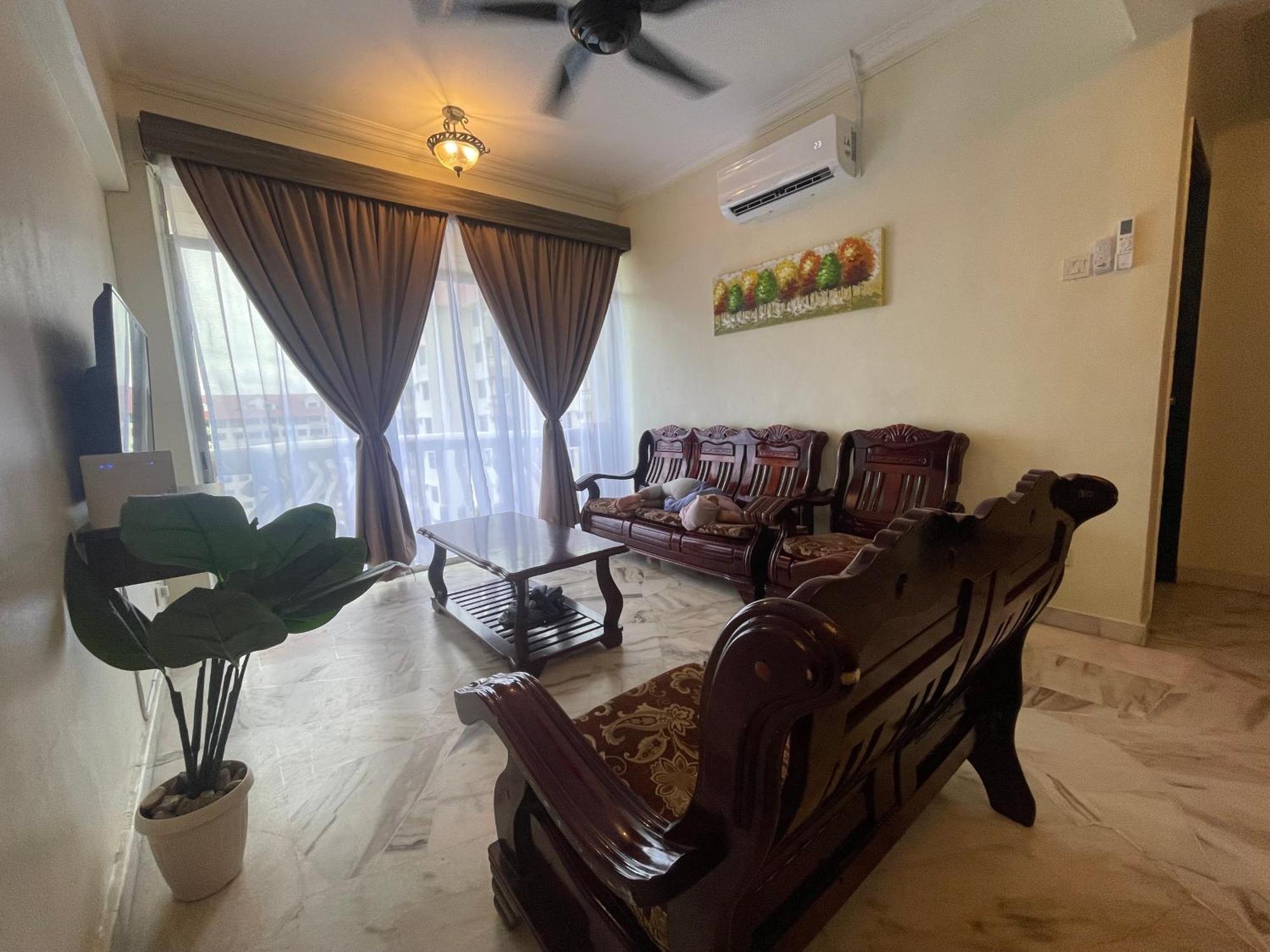 12pax Seaside 3r3b,wifi,beach,pool,bbq *